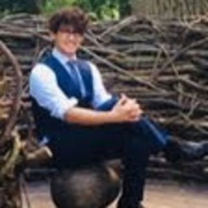 Meet your Posher, Alex